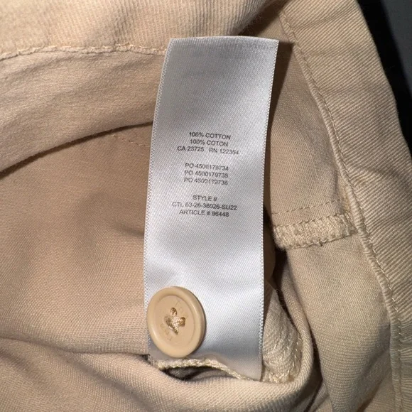 Aritzia TNA Tan Cargo Shorts with Black Belt - Picture 6 of 8